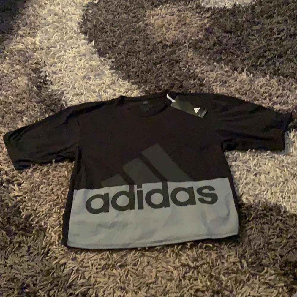 Adidas Climalite Topper Shirt Size L NWT - Picture 1 of 3